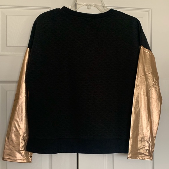 NWT Lucca Couture Black Quilted Pullover w/ Metallic Sleeves and Pockets - Picture 6 of 8